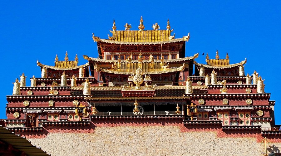 sumtsaling-monastery